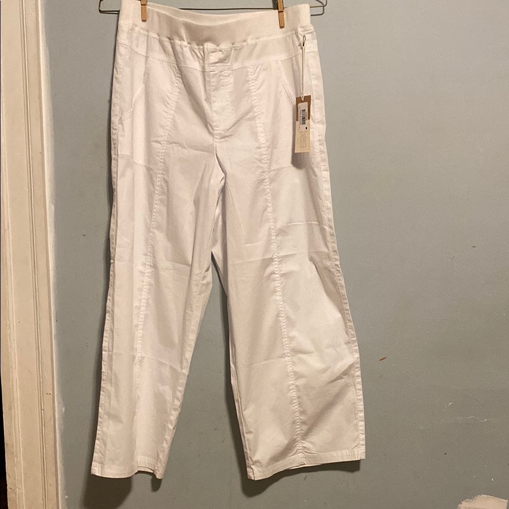 Chic White Trousers